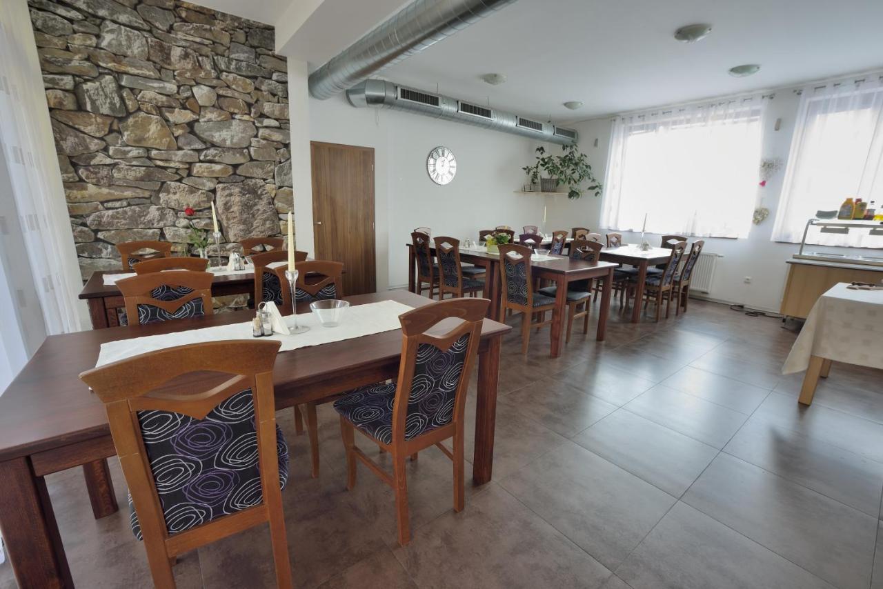 Penzion Best Moravská Třebová Bagian luar foto