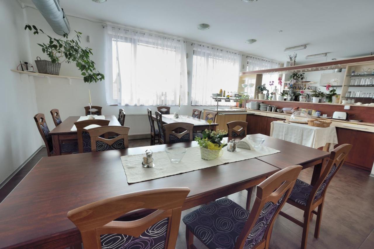 Penzion Best Moravská Třebová Bagian luar foto